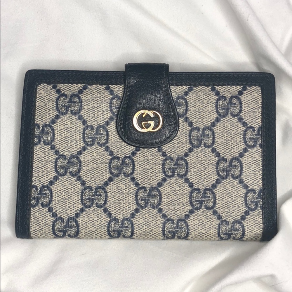 Gucci clutch